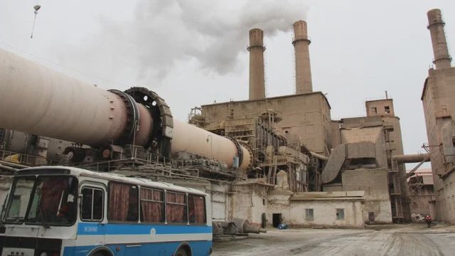 Administrația nerecunoscută de la Tiraspol scoate la privatizare pachetul de 25% din acțiunile Combinatului de Ciment din Rîbnița