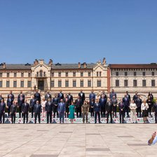 Cum e când îți intră summitul în ochi sau încă o steluță pe drapelul UE. Întrunirea liderilor UE, văzută de internauți (MEMEURI)