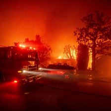 Incendiile din Los Angeles: Bilanţul a ajuns la 24 de morţi. Suprafața teritoriului care a fost cuprins de flăcări este mai mare decât Parisul