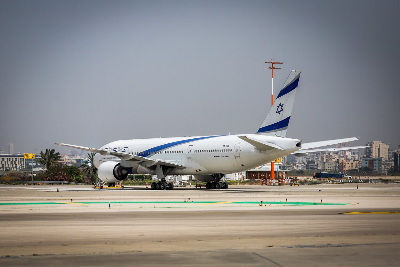 Pelerinii evrei vin în curse organizate? 11 aeronave vor ateriza la Chișinău din Tel Aviv în următoarele ore. Ce spun reprezentanții Aeroportului