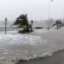 Aproape un milion de persoane, evacuate în Filipine din calea super-taifunului „Fung-Wong” (VIDEO)