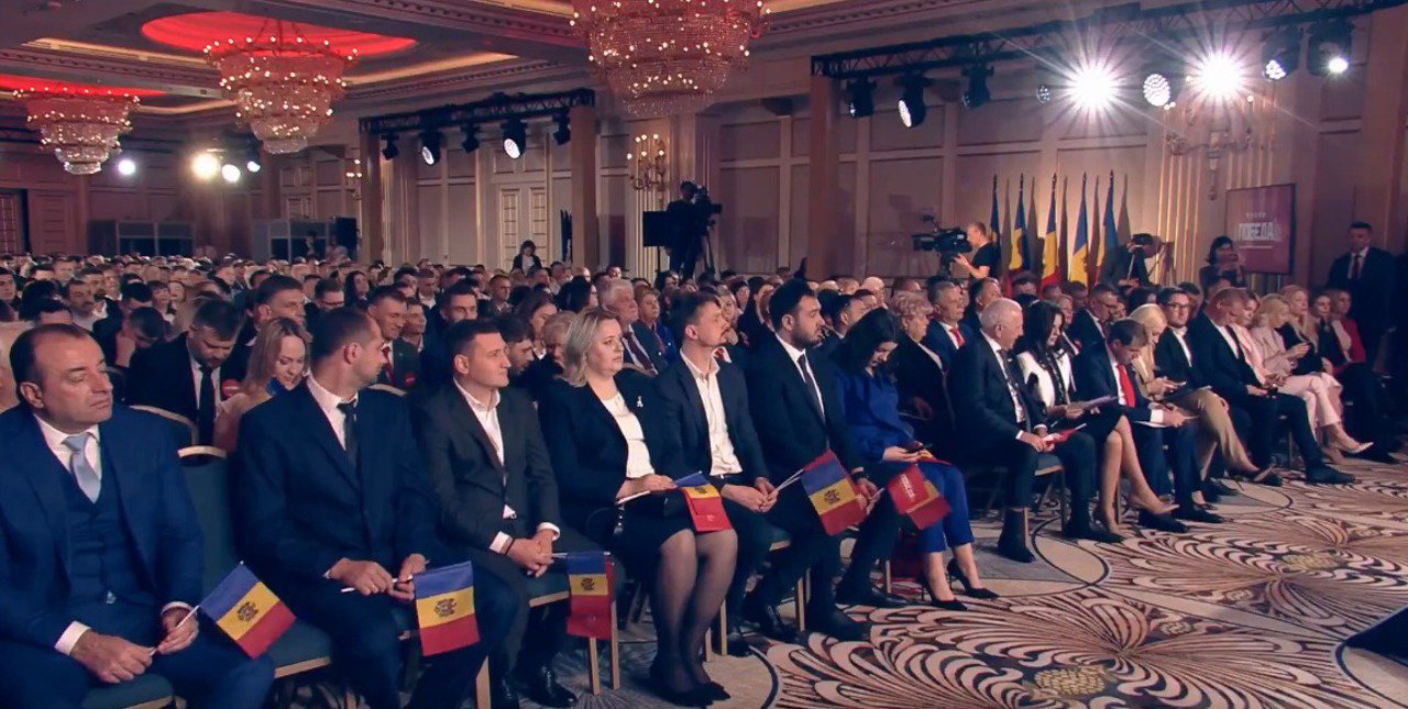 Deputații din grupul Șor și cei din echipa Renașterea anunță în Parlament „obiective și viziuni comune”. Se creează grupul „Victoria” (VIDEO)