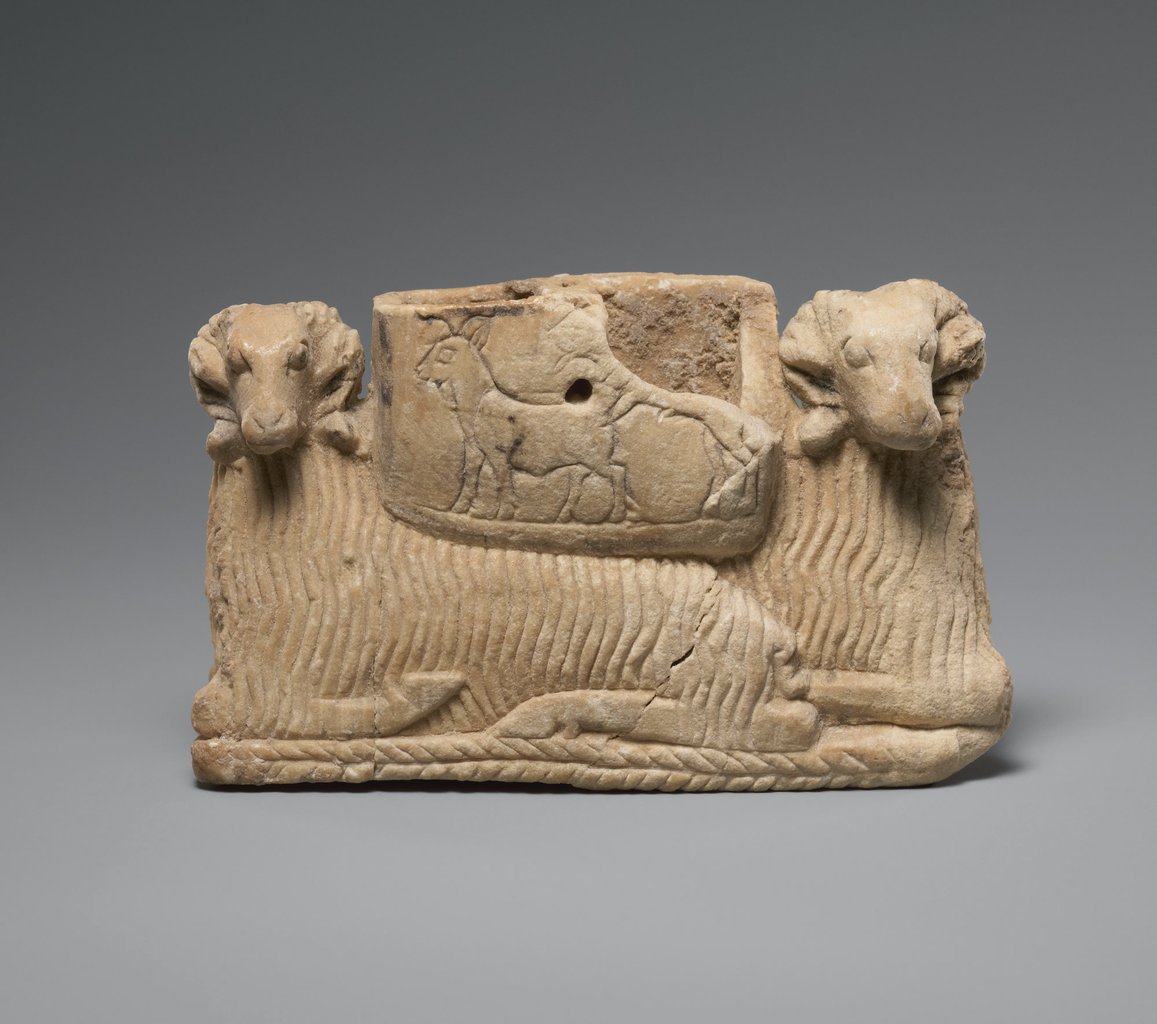 Metropolitan Museum of Art returnează trei sculpturi antice Irakului, în urma unei anchete privind traficul de artefacte

