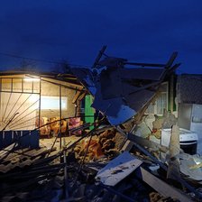 Explozie într-o locuință din Florești. Ar fi fost provocată de scurgerea gazului de la o butelie conectată la aragaz