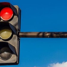 În atenția șoferilor din capitală: Un nou semafor pe bulevardul Dacia