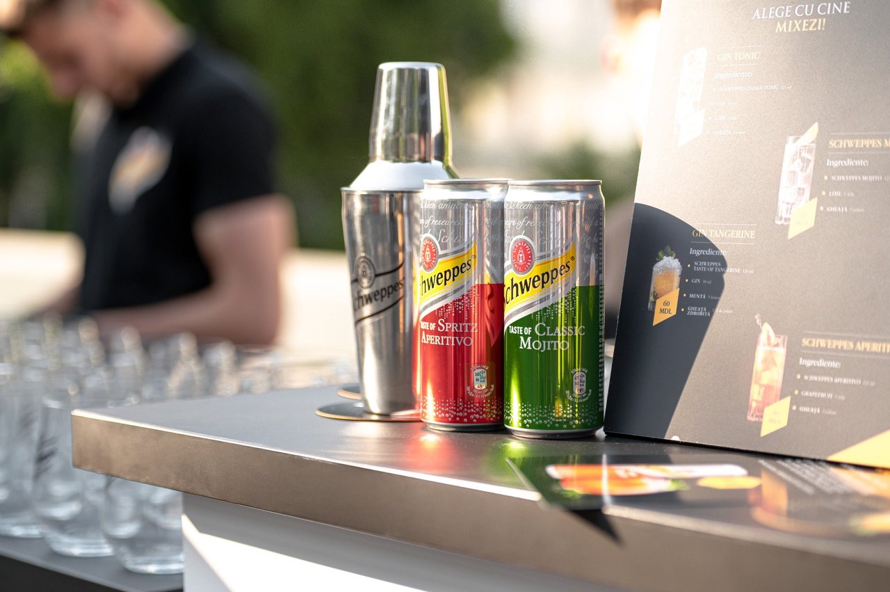 Explorând aromele Schweppes: De la mocktail-uri la cocktail-uri spectaculoase (FOTO)
